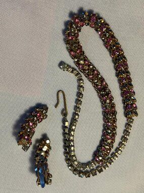 Vintage Pink & Rhinestone Necklace and Clip-On Earrings Set - SB5D3